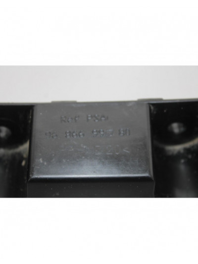 Recambio de soporte derecho paragolpe trasero para peugeot 508 active referencia OEM IAM 9686699780