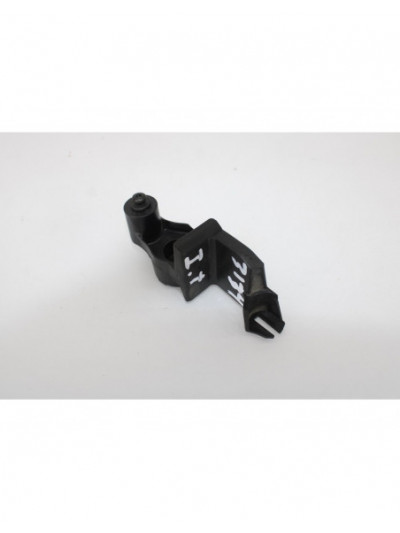 Recambio de sujecion izquierda paragolpes para peugeot 3008 active referencia OEM IAM 9685935980