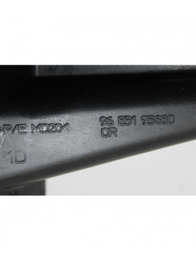 Recambio de sujecion derecha paragolpes para peugeot 3008 active referencia OEM IAM 9683195680