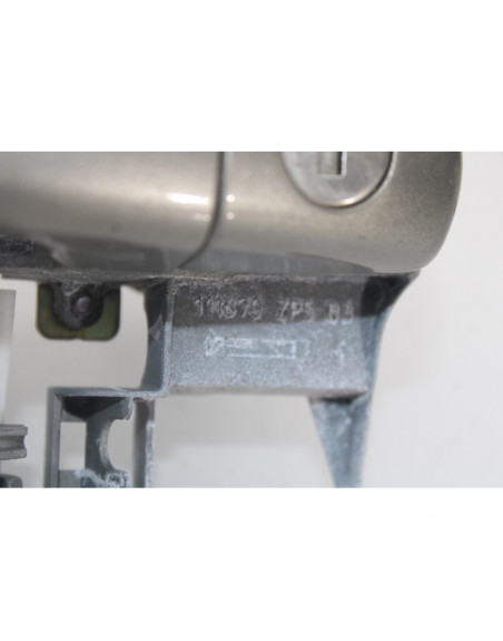 Recambio de maneta exterior delantera derecha para peugeot 3008 active referencia OEM IAM 111670ZP5