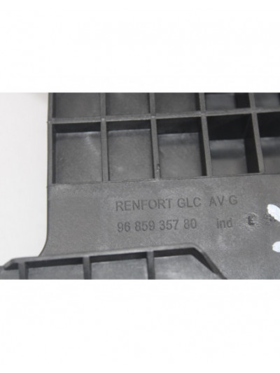 Recambio de soporte izquierdo paragolpe trasero para peugeot 3008 active referencia OEM IAM 9685935780