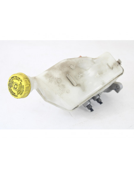 Recambio de bomba freno para peugeot 208 access referencia OEM IAM 32069745