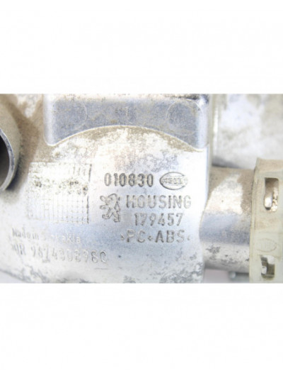 Recambio de piloto trasero central para peugeot 208 access referencia OEM IAM 179457