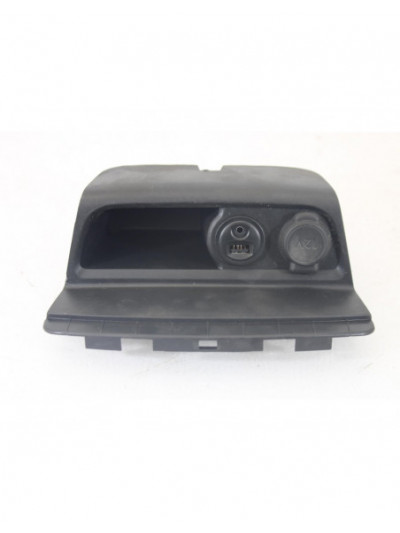 Recambio de cenicero para peugeot 208 access referencia OEM IAM 9674655277