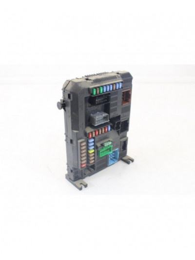Caja reles / fusibles PEUGEOT 208 Access 2015