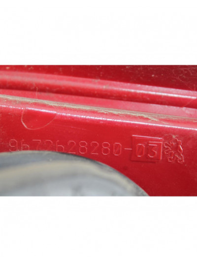 Recambio de piloto trasero izquierdo para peugeot 208 access referencia OEM IAM 9672628280