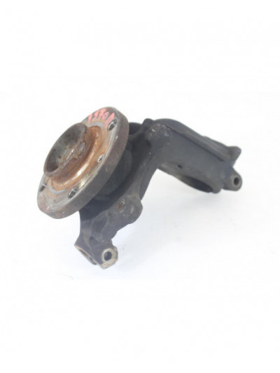 Recambio de mangueta delantera derecha para peugeot 208 access referencia OEM IAM 4570D