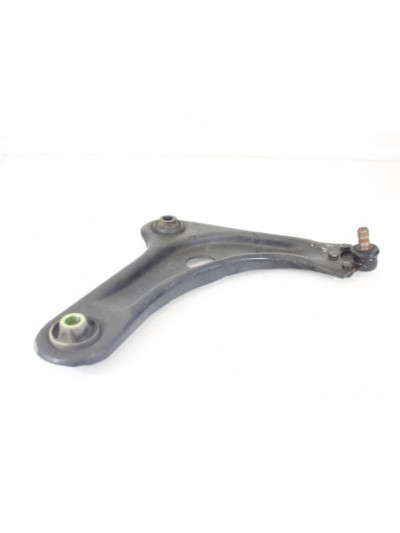 Recambio de brazo suspension inferior delantero derecho para peugeot 208 access referencia OEM IAM 4570D