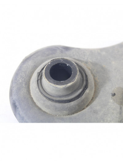Recambio de brazo suspension inferior delantero izquierdo para peugeot 208 access referencia OEM IAM 4570I