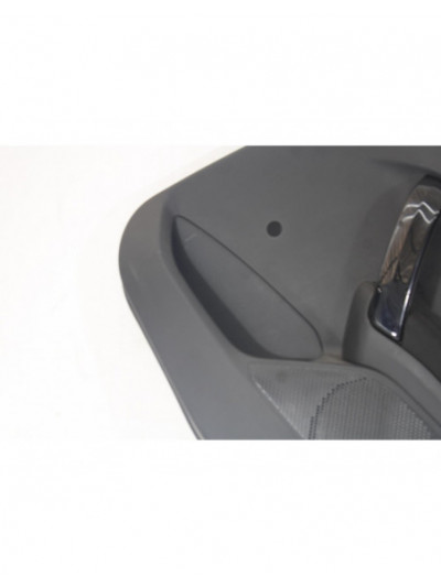 Recambio de guarnecido puerta trasera derecha para peugeot 208 access referencia OEM IAM 491100112854