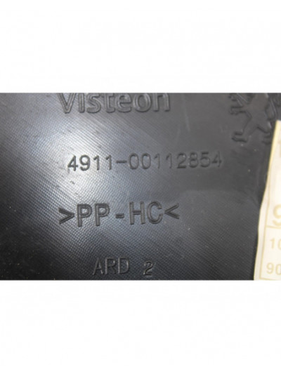 Recambio de guarnecido puerta trasera derecha para peugeot 208 access referencia OEM IAM 491100112854