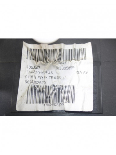 Recambio de guarnecido puerta delantera derecha para peugeot 208 access referencia OEM IAM 96763525ZD