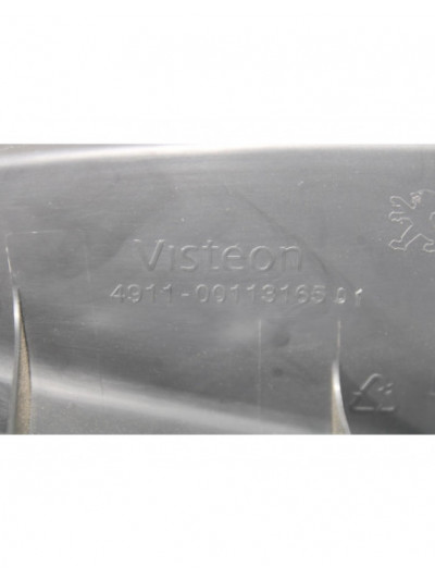 Recambio de guarnecido puerta delantera derecha para peugeot 208 access referencia OEM IAM 96763525ZD