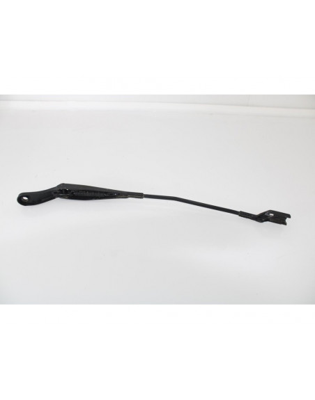 Recambio de brazo limpia delantero izquierdo para peugeot 208 active referencia OEM IAM 9673291380