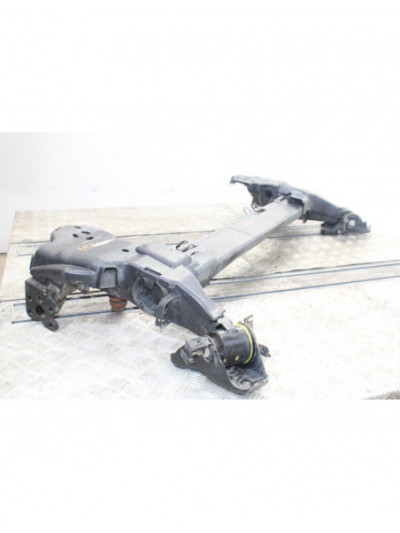 Recambio de puente trasero para peugeot 208 access referencia OEM IAM 2206152108