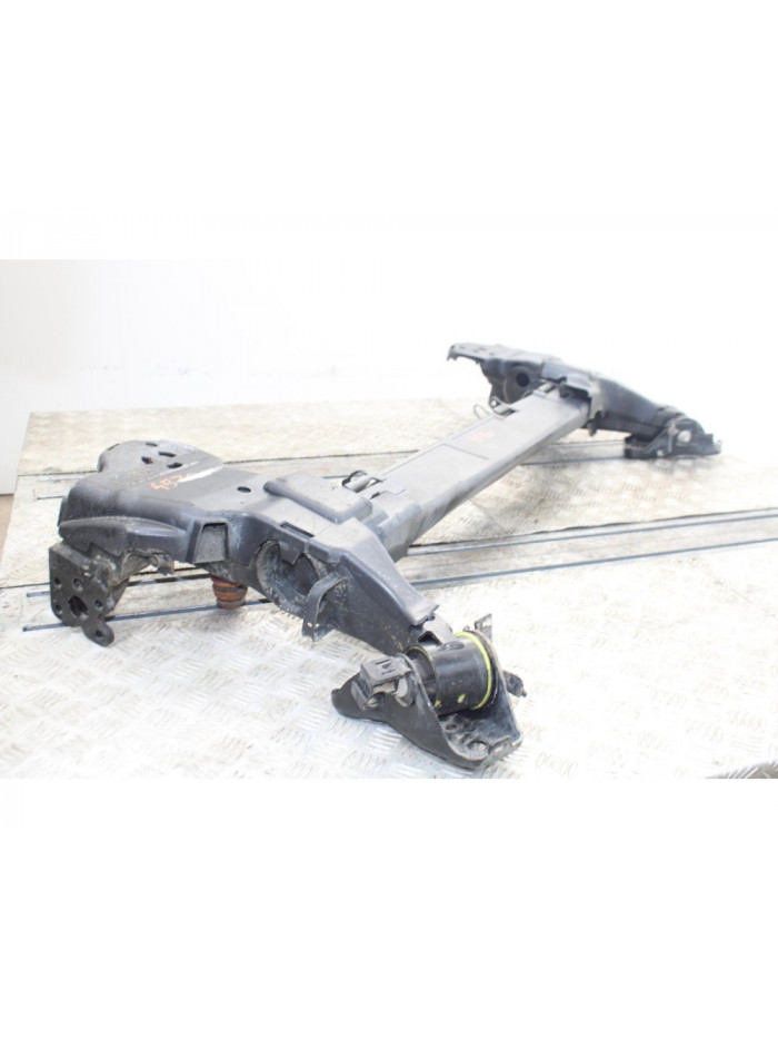Recambio de puente trasero para peugeot 208 access referencia OEM IAM 2206152108