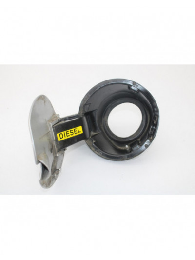 Recambio de tapa exterior combustible para peugeot 208 active referencia OEM IAM 9673904880