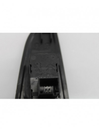 Mando elevalunas trasero izquierdo PEUGEOT 308 SW Confort 2008