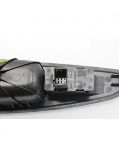 Recambio de mando elevalunas trasero derecho para peugeot 308 sw confort referencia OEM IAM 96565185XT