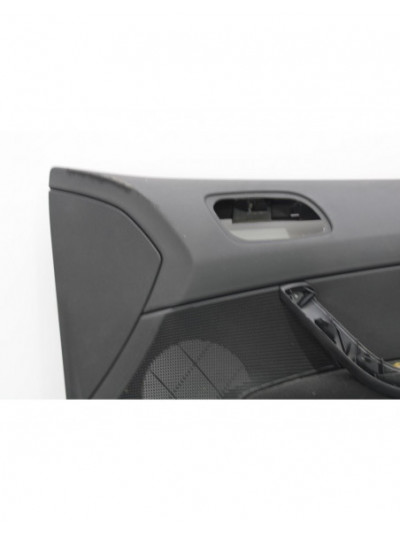 Recambio de guarnecido puerta delantera derecha para peugeot 308 sw confort referencia OEM IAM 9656771077