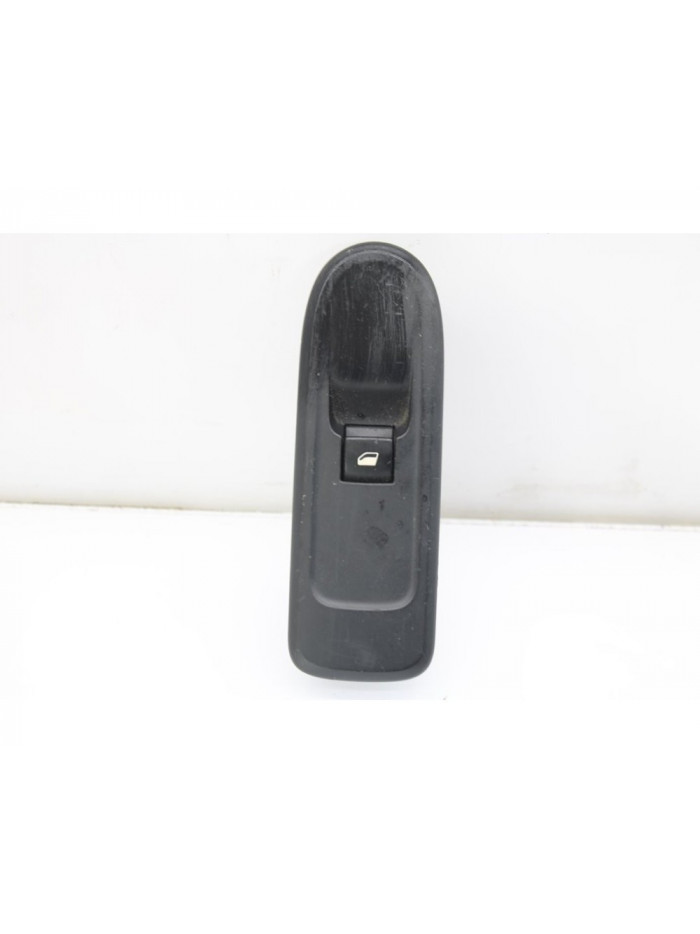 Recambio de mando elevalunas delantero derecho para peugeot 308 sw confort referencia OEM IAM 96565184XT