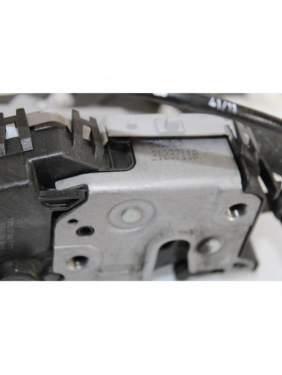 Recambio de cerradura puerta trasera izquierda para peugeot partner kombi active referencia OEM IAM PSA828417