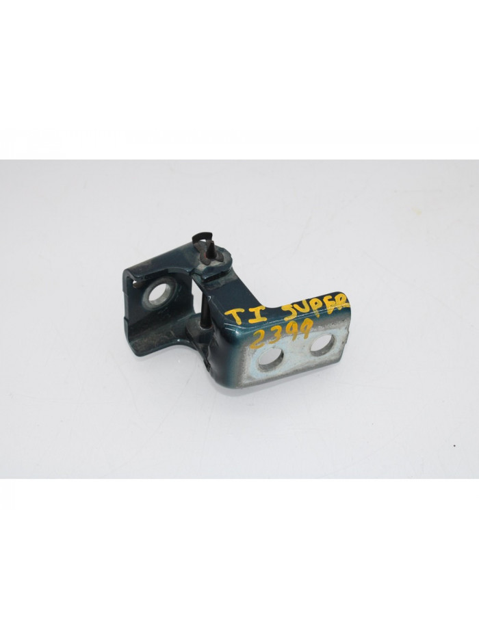 Bisagra puerta trasera izquierda PEUGEOT 2008 Allure 2016