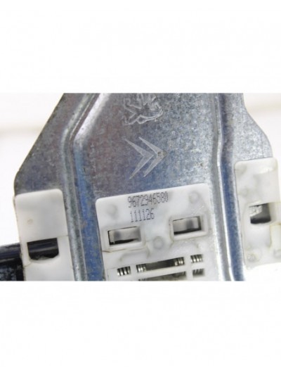 Recambio de elevalunas delantero derecho para peugeot partner kombi active referencia OEM IAM 9672946580