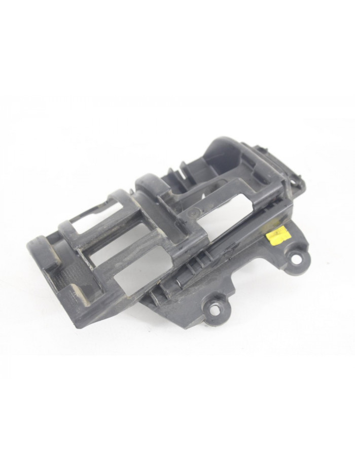 Recambio de soporte izquierdo paragolpe trasero para peugeot 5008 premium referencia OEM IAM 9686264180