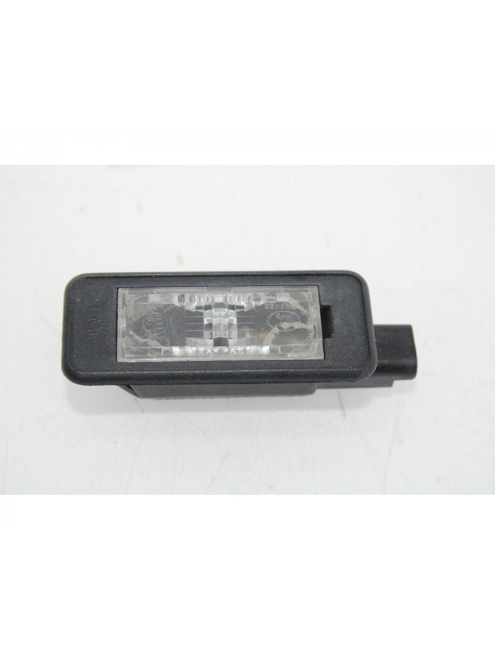 Luz matricula PEUGEOT 2008 Allure 2016