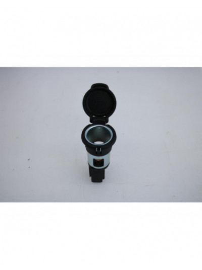 Enchufe 12v PEUGEOT 3008 Access 2011
