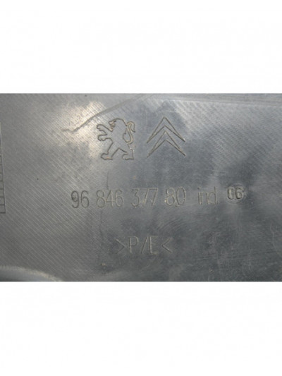 Recambio de guardabarros rueda para peugeot 3008 access referencia OEM IAM 9684637780