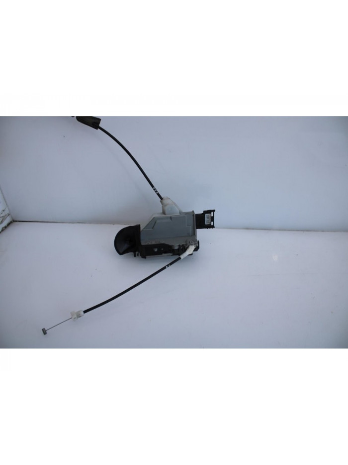 Recambio de cerradura puerta delantera derecha para peugeot 3008 access referencia OEM IAM 4473700500