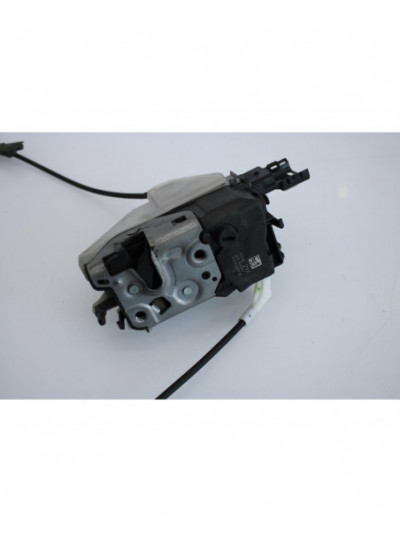 Recambio de cerradura puerta trasera izquierda para peugeot 3008 access referencia OEM IAM 732297