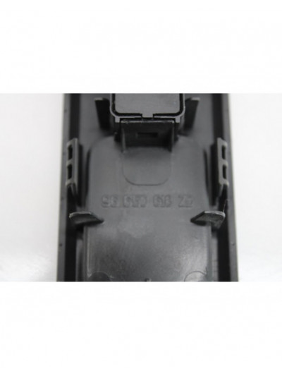 Recambio de mando elevalunas delantero derecho para peugeot 3008 access referencia OEM IAM 96650618ZD