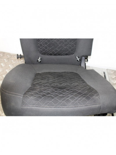 Recambio de asiento trasero derecho para peugeot 3008 active referencia OEM IAM OSCURO