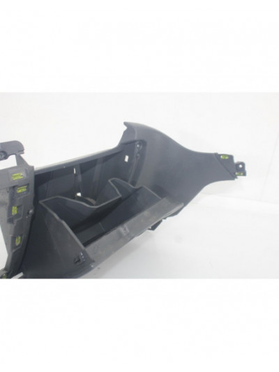 Guantera PEUGEOT 5008 Premium 2010