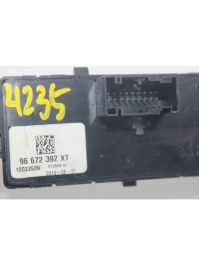 Warning PEUGEOT 5008 Premium 2010