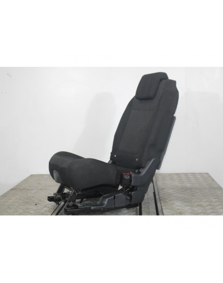 Recambio de asiento trasero medio para peugeot 5008 premium referencia OEM IAM 4235TM