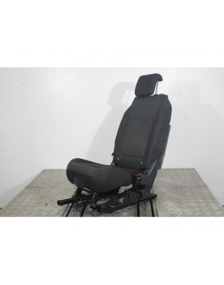 Recambio de asientos trasero izquierdo para peugeot 5008 premium referencia OEM IAM 4235TI