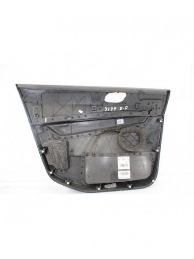 Recambio de guarnecido puerta delantera derecha para peugeot 3008 active referencia OEM IAM 98004757ZE