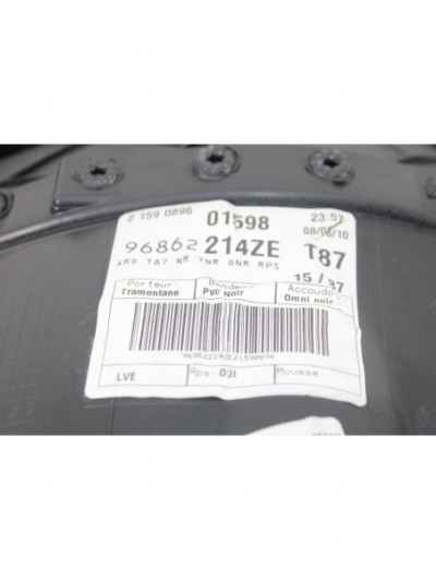 Guarnecido puerta trasera derecha PEUGEOT 5008 Premium 2010