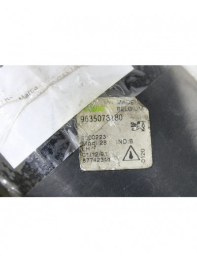 Recambio de faro antiniebla izquierdo para peugeot 206 berlina referencia OEM IAM 9635076180