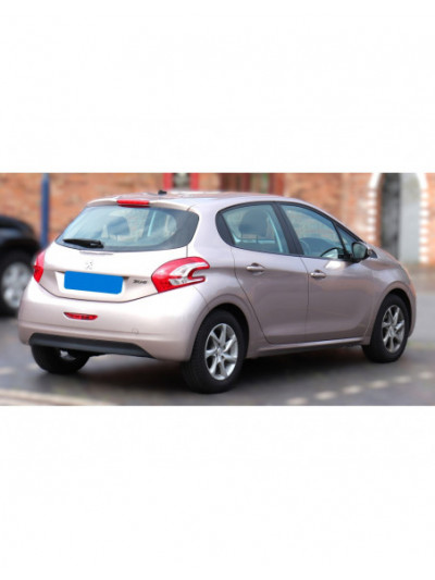 peugeot 208 del año 2012