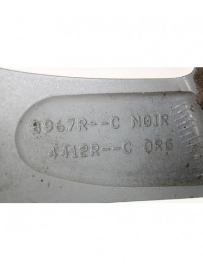 Recambio de llanta para renault captur dynamique referencia OEM IAM 403008829R