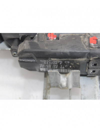 Elevalunas trasero derecho RENAULT MEGANE II BERLINA 5P Authentique 2008