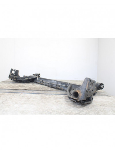 Recambio de puente trasero para renault captur dynamique referencia OEM IAM 4268