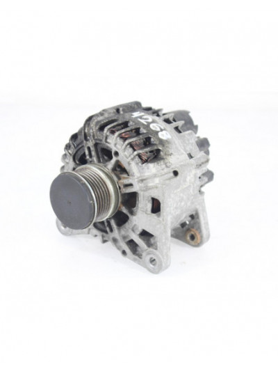 Recambio de alternador para renault captur dynamique referencia OEM IAM 231001318R