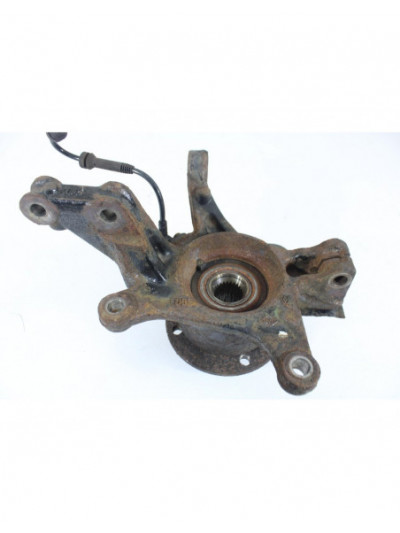 Recambio de mangueta delantera derecha para renault captur dynamique referencia OEM IAM 4268D
