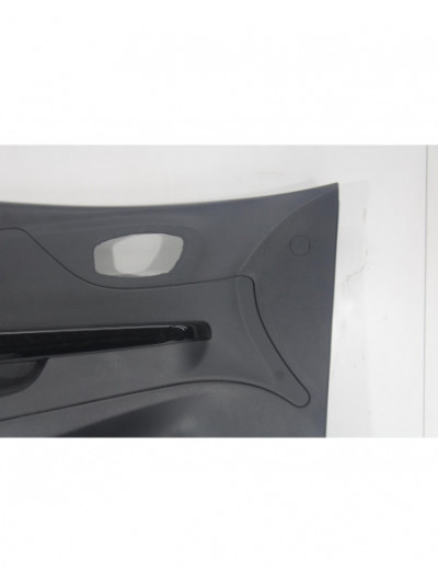 Guarnecido puerta delantera izquierda RENAULT CAPTUR Dynamique 2013